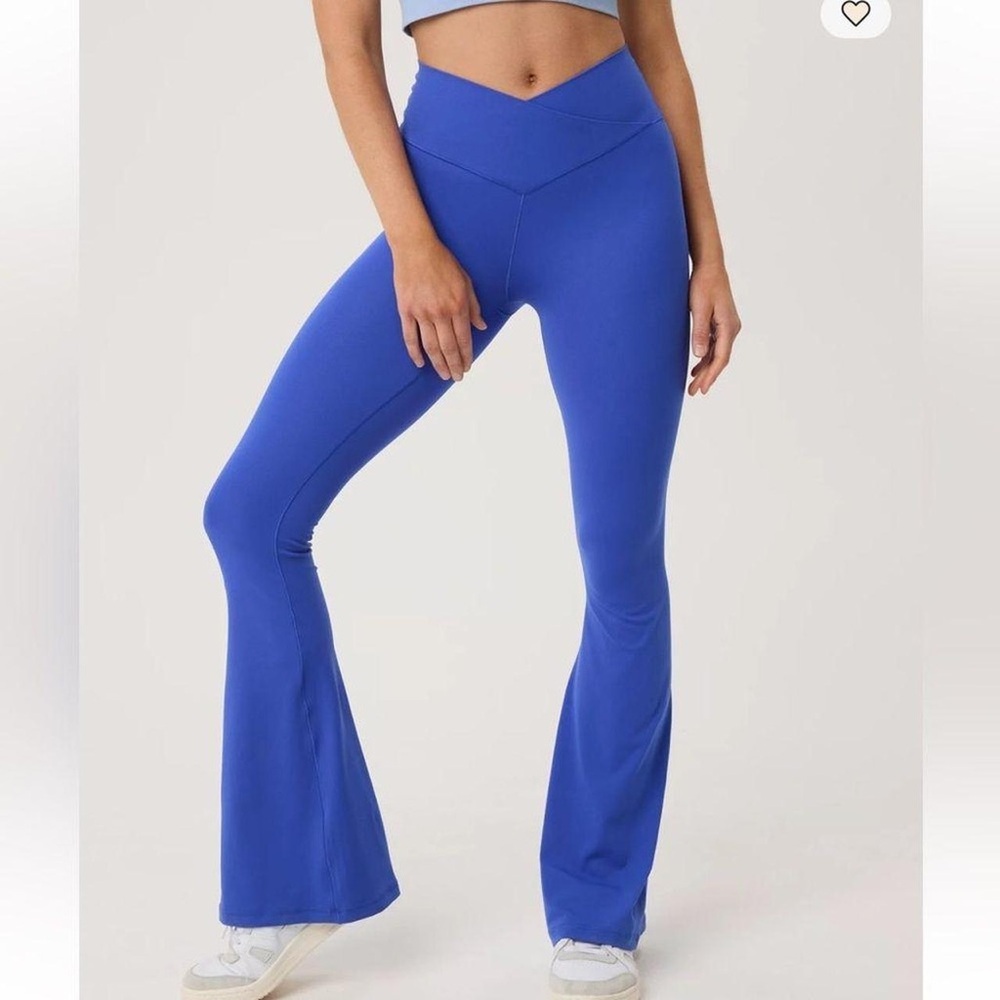 Aerie Real Me high rise crossover flared leggings - Yearbook/blue color